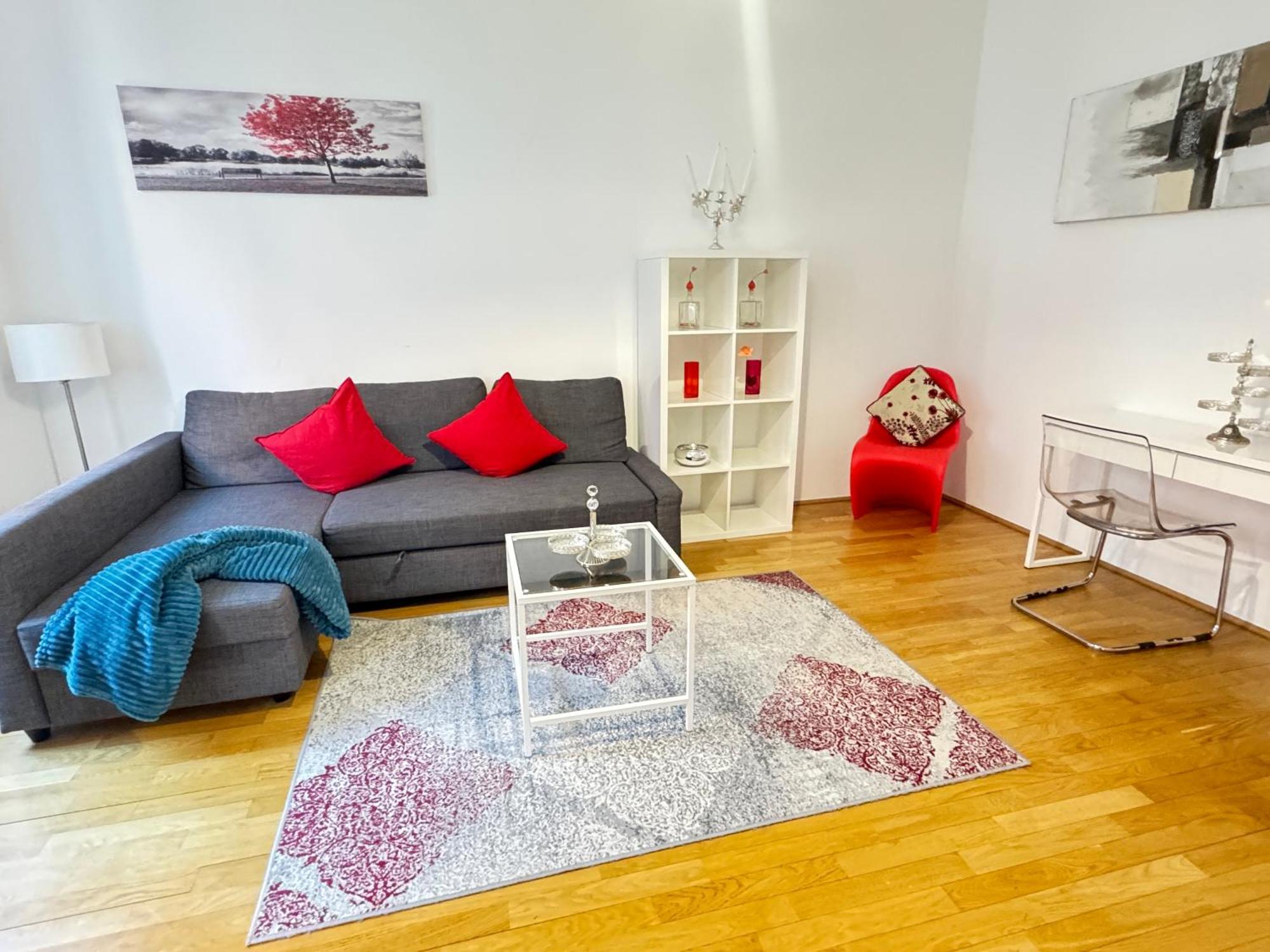 Charming Flat & Balcony Near Central Station L Bg5 Viyana Dış mekan fotoğraf