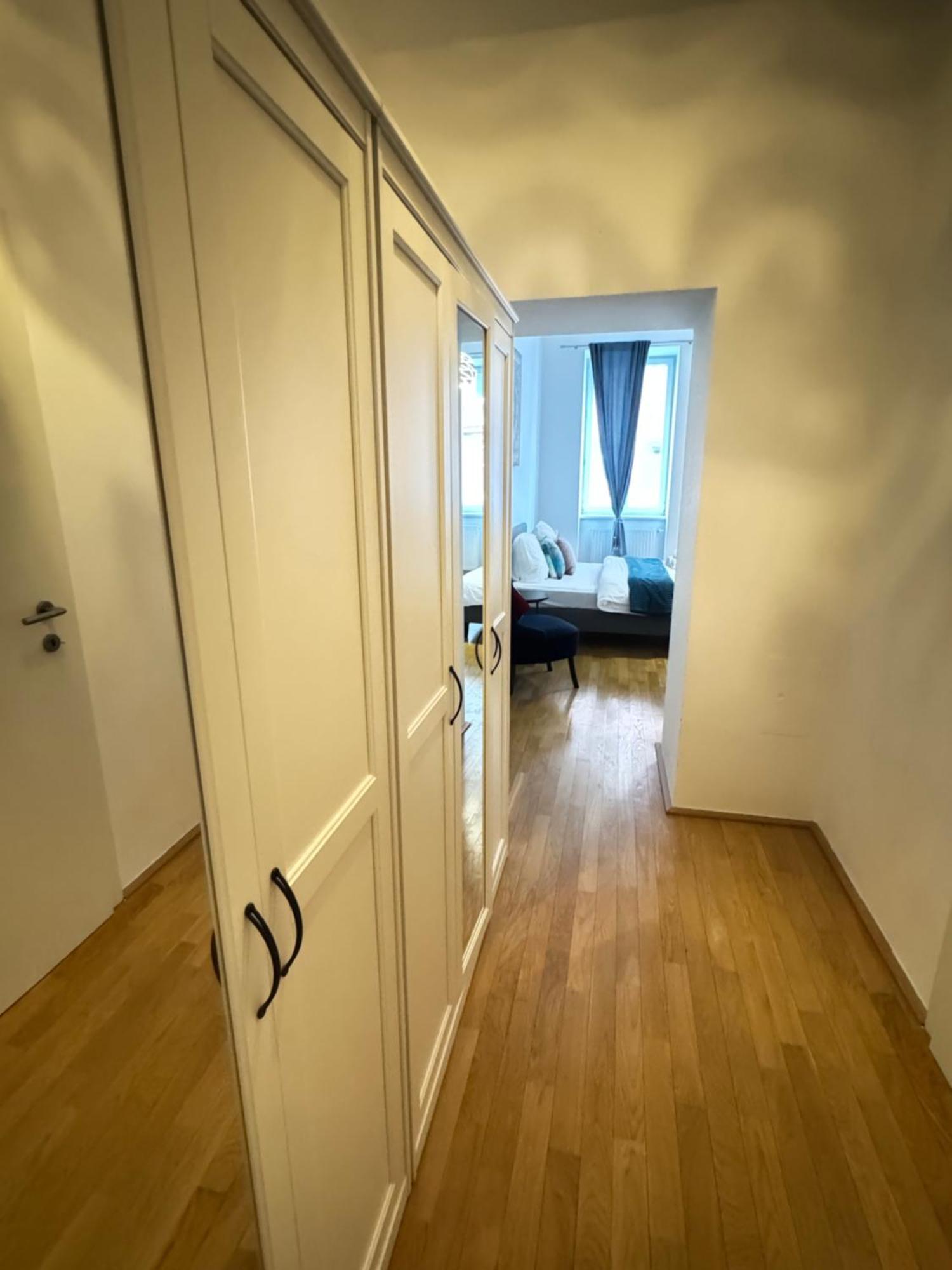 Charming Flat & Balcony Near Central Station L Bg5 Viyana Dış mekan fotoğraf