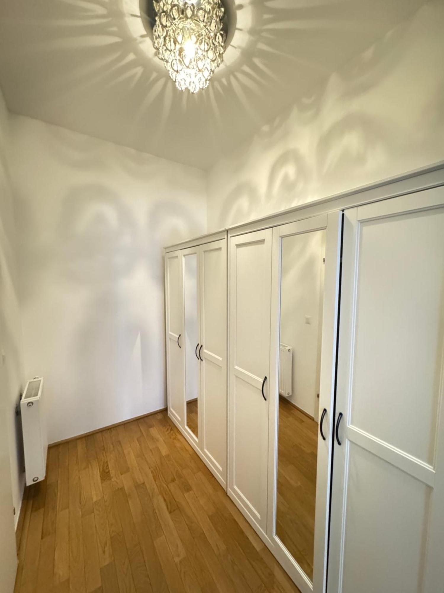 Charming Flat & Balcony Near Central Station L Bg5 Viyana Dış mekan fotoğraf